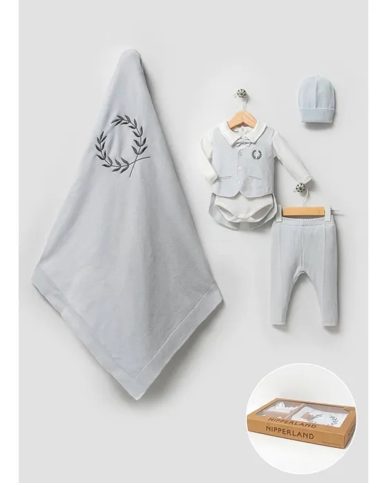 طقم نيو بورن ولادي راقي جدا مكون من 5 قطع