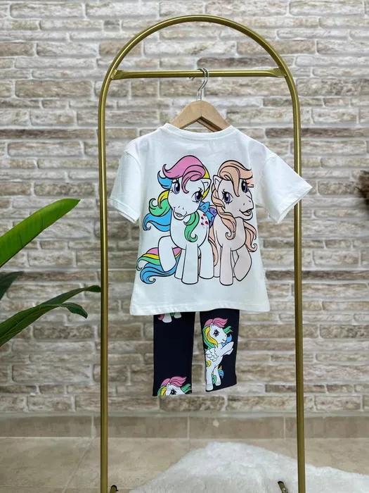 zara set يونيكورن ابيض و اسود