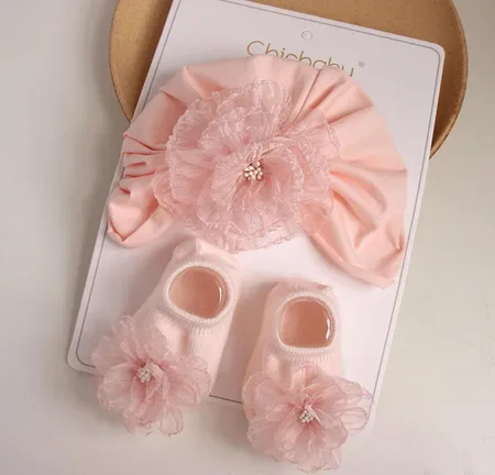 طقم توربان وجرابات