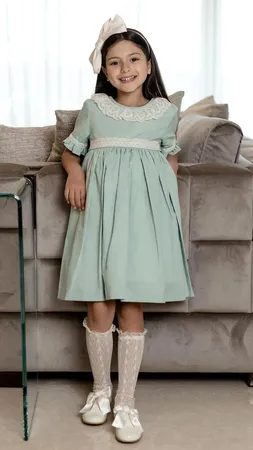 فستان بتصميم اسباني اخضر MIBEBE