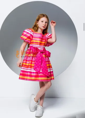 فستان بالوان الفوشي