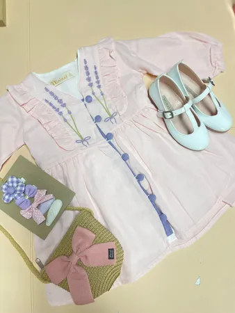 فستان زهري مع لمسات بنفسجيه