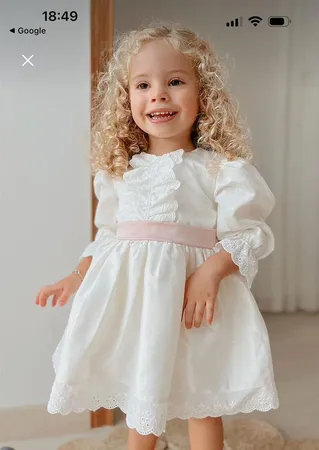 فستان ابيض ربيعي مميز