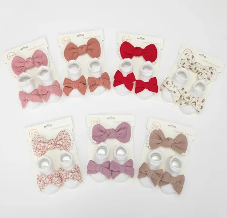 طقم جرابات وربطه للراس 